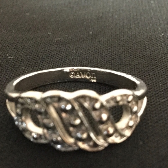 Vintage Avon Ring - Picture 3 of 3